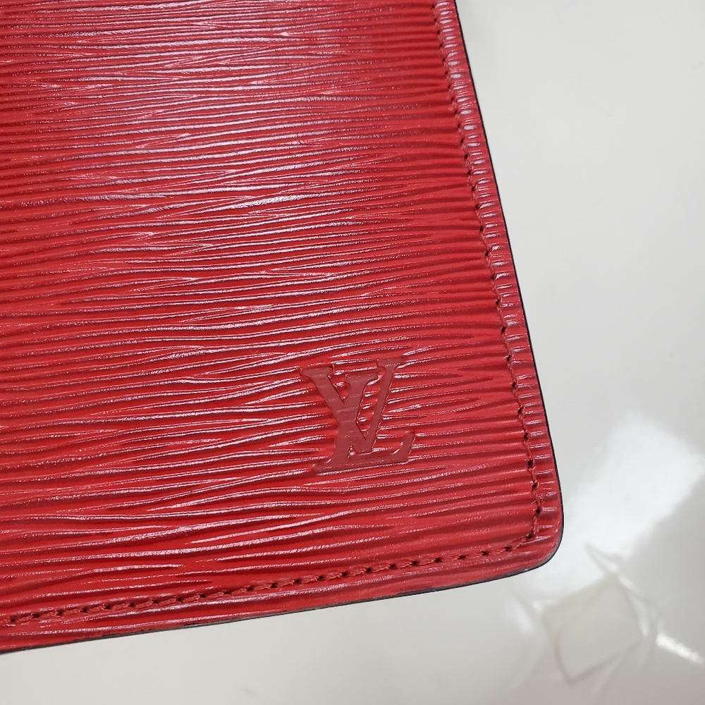 Louis Vuitton Red Epi Rivera Handbag - Picture 3 of 12